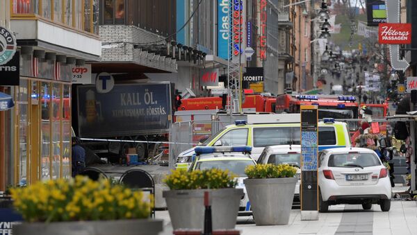 People were killed when a truck crashed into department store Ahlens on Drottninggatan, in central Stockholm, Sweden April 7, 2017. - Sputnik Brasil
