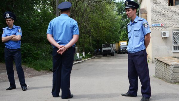 Policiais ucranianos - Sputnik Brasil