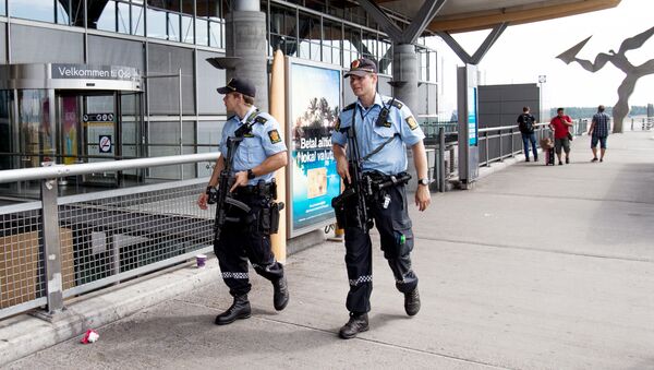 Agentes da polícia norueguesa em Oslo - Sputnik Brasil