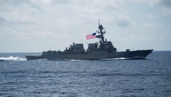Destróier USS Wayne E. Meyer, da classe Arleigh Burke, no mar do Sul da China, 11 de abril de 2017 (arquivo) - Sputnik Brasil