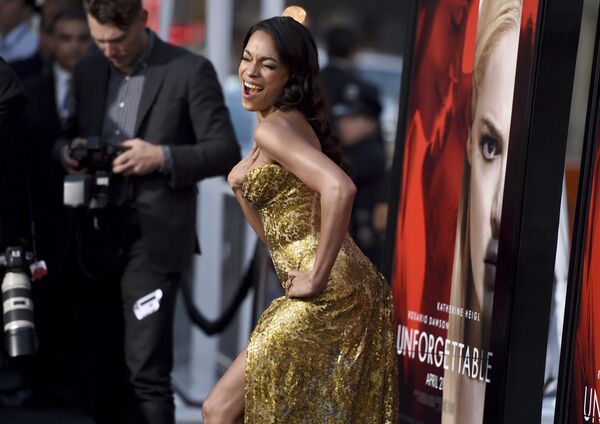 Atriz norte-americana Rosario Dawson na estreia do filme Paixão Obsessiva em Los Angeles - Sputnik Brasil