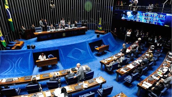 Sessão de votação no Senado, onde foi aprovado em 1º turno o fim do foro privilegiado - Sputnik Brasil