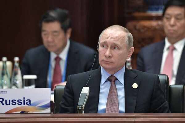 Vladimir Putin durante a primeira sessão do Fórum do Cinturão e Rota na China, em 14 de maio de 2017. - Sputnik Brasil