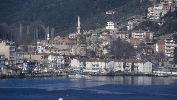 O litoral de Istambul visto do estreito de Bósforo (foto de arquivo) - Sputnik Brasil