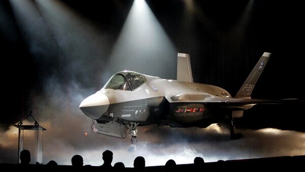 Caça Lockheed Martin F-35 da Força Aérea dos EUA - Sputnik Brasil