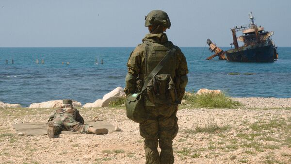 Os marinhos russos e sírios participam dos exercícios militares conjuntos no porto sírio de Tartus. - Sputnik Brasil