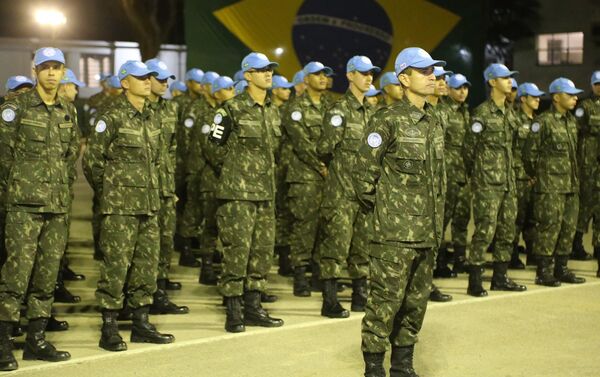 Cerimônia de formatura dos soldados do BRABAT 26 - Sputnik Brasil
