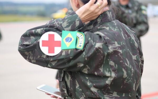 Soldado membro da equipe médica do BRABAT 26 - Sputnik Brasil