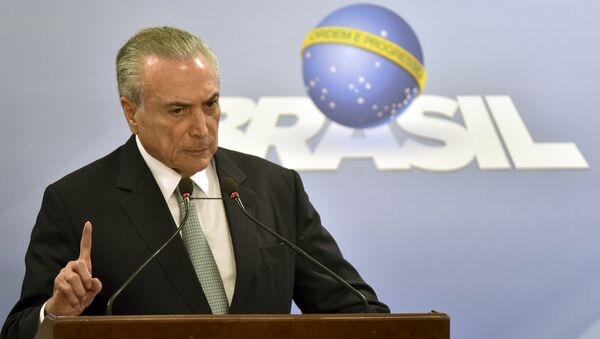 O presidente do Brasil, Michel Temer, fala no Palácio do Planalto em 18 de maio de 2017 - Sputnik Brasil