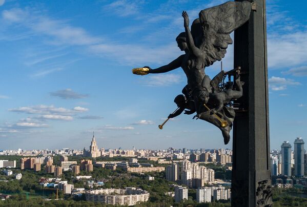 Estátua da deusa da vitória, Nike, Poklonnaya Gora, Moscou - Sputnik Brasil