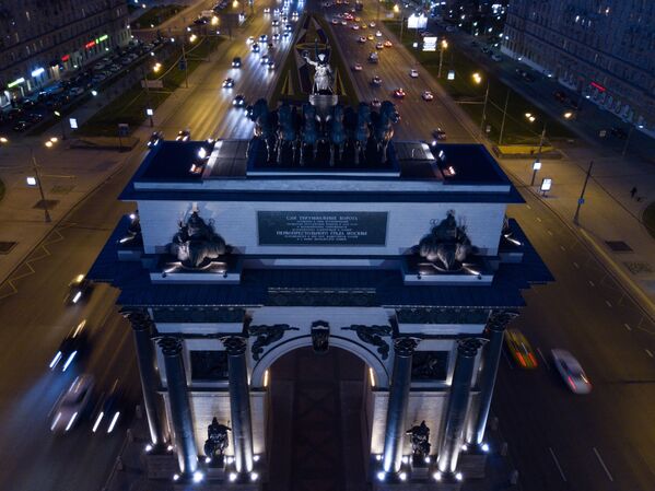 Arco do Triunfo, em comemoração à vitória da Rússia sobre as tropas de Napoleão em 1812 - Sputnik Brasil
