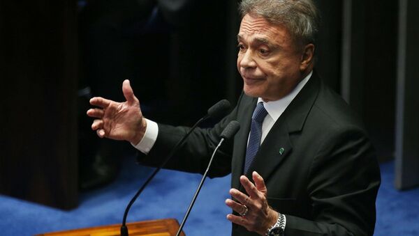 Senador Álvaro Dias na tribuna do Plenário - Sputnik Brasil