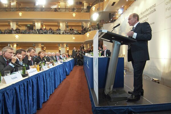 Vladimir Putin discursa na 43ª Conferência de Munique sobre Política de Segurança - Sputnik Brasil