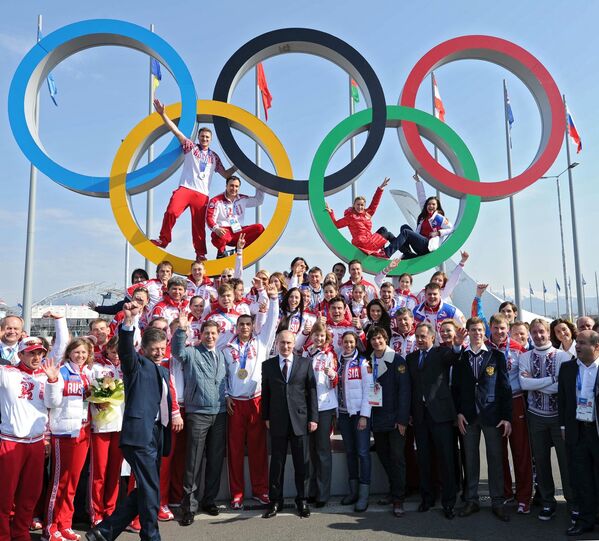 Vladimir Putin no parque olímpico de Sochi - Sputnik Brasil