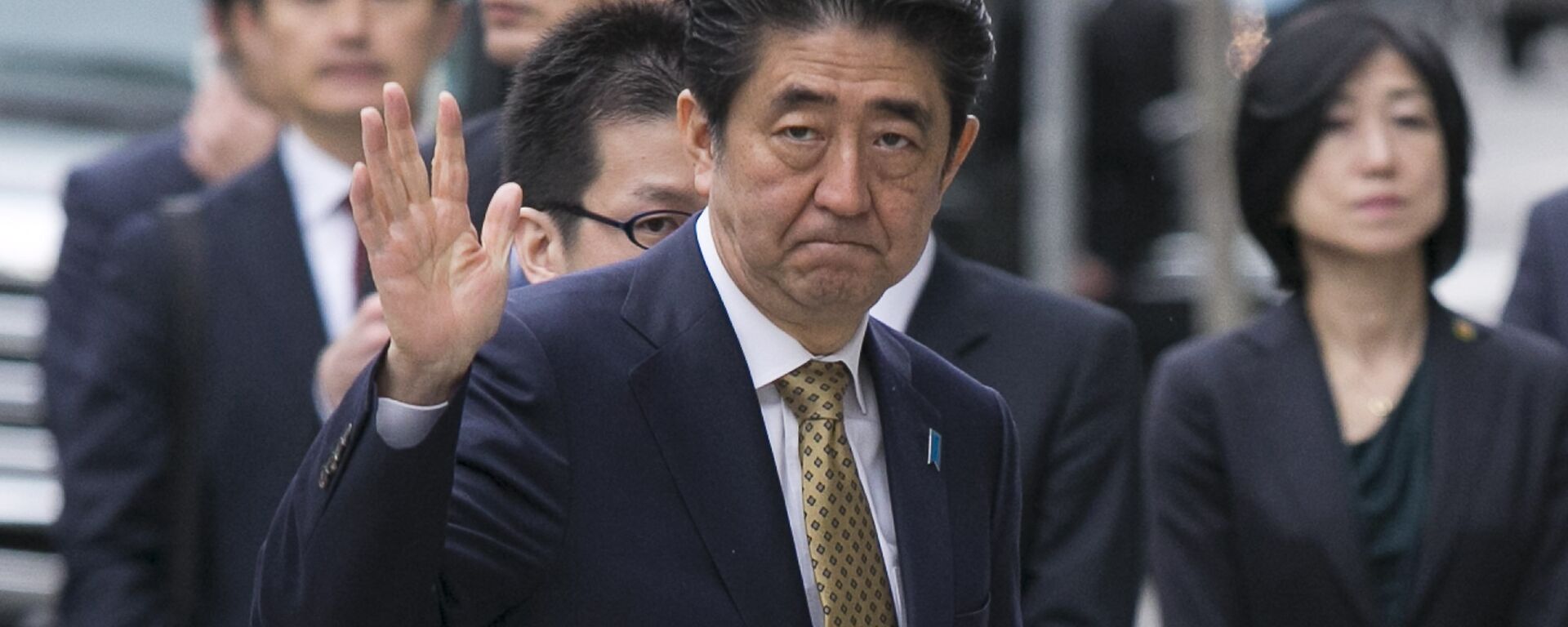 Shinzo Abe em 27 de abril de 2015 no local do atentado da Maratona de Boston de 2014 - Sputnik Brasil, 1920, 08.07.2022