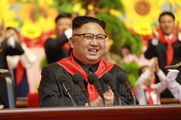 Kim Jong-un participa de congresso das crianças - Sputnik Brasil