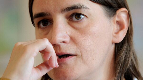 Ana Brnabic é a primeira mulher a assumir o posto de primeira-ministra na história da Sérvia - Sputnik Brasil