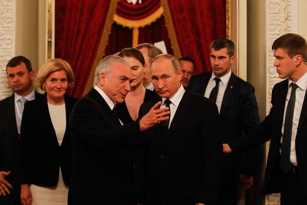 Conversa entre Temer e Putin em apresentação do Balé Bolshoi, em Moscou, na Rússia - Sputnik Brasil