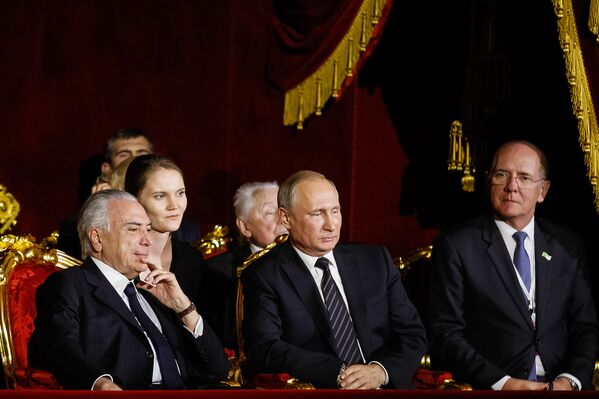 Temer e Putin assistem à apresentação no Balé Bolshoi em Moscou, na Rússia - Sputnik Brasil