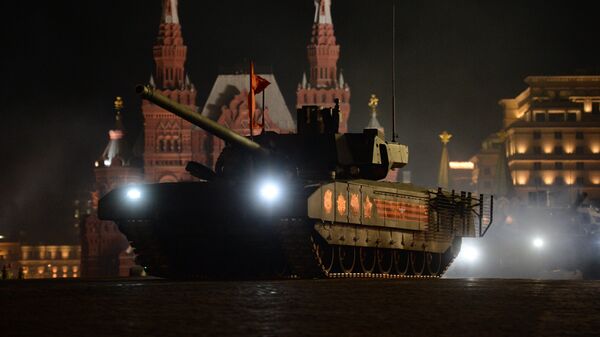 Tanque T-14 Armata na Praça Vermelha - Sputnik Brasil