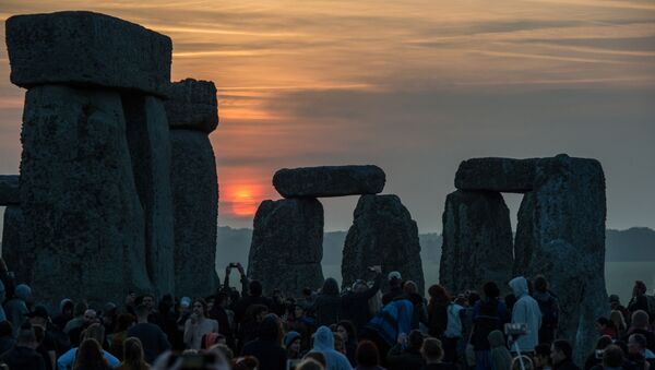 Festival do solstício de verão em Stonehenge, Reino Unido - Sputnik Brasil
