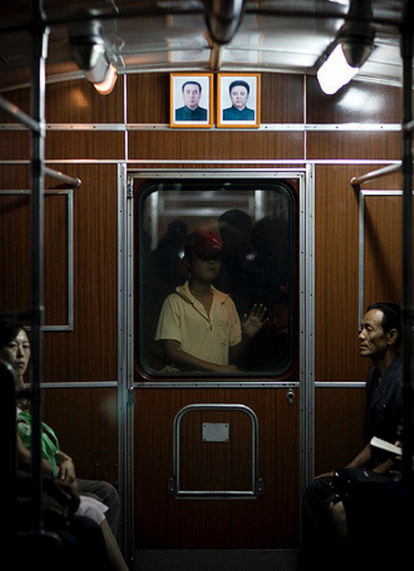 Eric Lafforgue, Metrô em Pyongyang, Coreia do Norte, 2014 - Sputnik Brasil