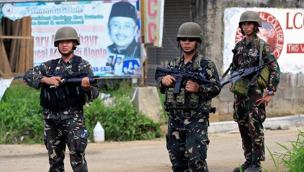 Militares filipinos em Marawi - Sputnik Brasil