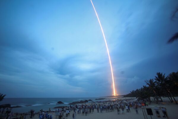 Lançamento de foguete Y2 Longa Marcha 5 na província chinesa de Hainan - Sputnik Brasil