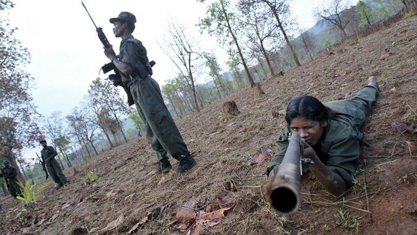 Rebeldes maoístas no estado de Chhattisgarh, na Índia - Sputnik Brasil