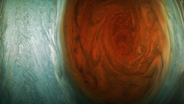Fotografia da Grande Mancha Vermelha de Júpiter (em cores) - Sputnik Brasil