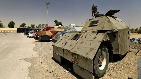 Veículos feitos por militantes do grupo terrorista Daesh, que foram confiscados pela Polícia do Iraque em Mossul - Sputnik Brasil