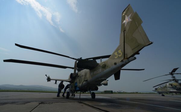 Helicóptero Ka-52 Alligator no aeródromo Chernigovka, região de Primorie, Rússia - Sputnik Brasil