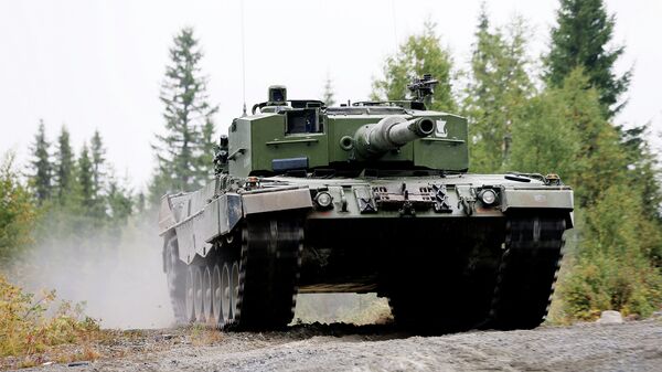 Tanque norueguês Leopard 2 A4 NO  - Sputnik Brasil