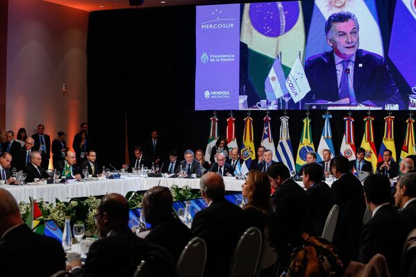 Sessão Plenária dos Senhores Presidentes dos Estados Membros do Mercosul, Estados Associados, México e Convidados Especiais - Sputnik Brasil