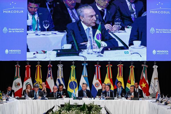 Sessão Plenária dos senhores Presidentes dos Estados membros do Mercosul, estados associados, México e convidados especiais - Sputnik Brasil