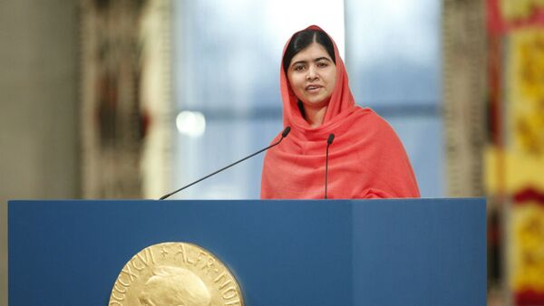 Malala Yousafzai, ao receber o Prêmio Nobel da Paz, em 2014. - Sputnik Brasil