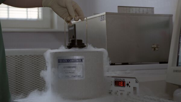 Esperma doado congelado em um hospital clínico russo, foto de arquivo - Sputnik Brasil