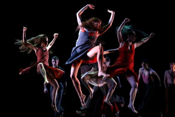 Dançarinos tomam parte do Festival de Coreografia em Santiago, no Chile - Sputnik Brasil