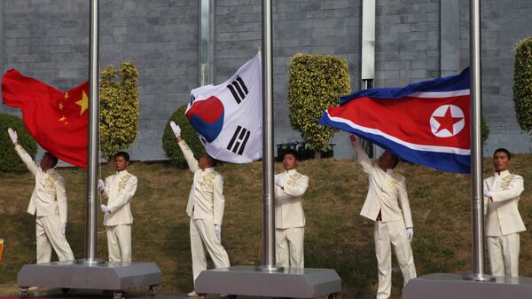 Bandeiras de China, Coreia do Sul e Coreia do Norte - Sputnik Brasil