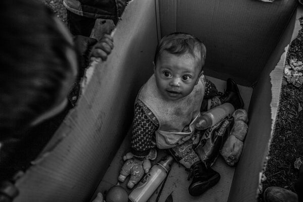 A foto de Anna Pantelia (Grécia), que se chama “O Sonho Europeu”, ficou em terceiro lugar na nomeação “Notícias Principais” e um prêmio especial do Comitê Internacional da Cruz Vermelha “Por Fotografia Humanitária” - Sputnik Brasil