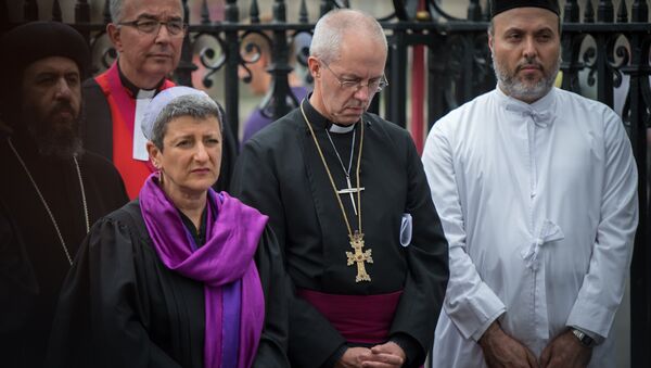 Reunião de líderes de diferentes religiões em Canterbury, Ingalterra, em apoio a vítimas do extremismo no Oriente Médio - Sputnik Brasil