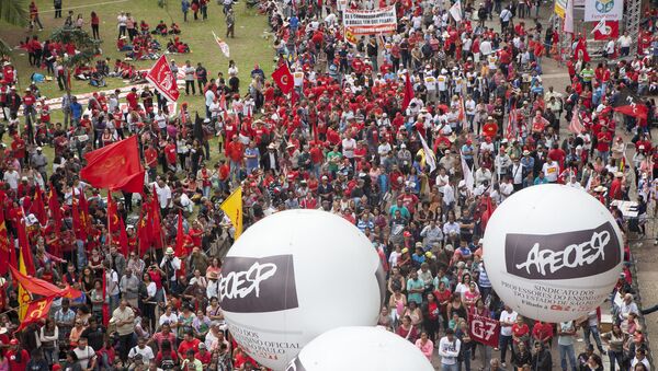 Comemoração do Dia do Trabalhador em São Paulo, no Vale do Anhangabaú - Sputnik Brasil