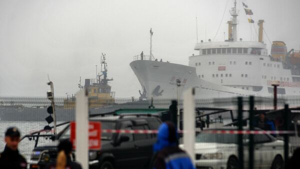 O navio de carga e passageiros norte-coreano Man Gyong Bong que efetua uma ligação regular entre o porto norte-coreano de Rajin e a cidade russa de Vladivostok - Sputnik Brasil