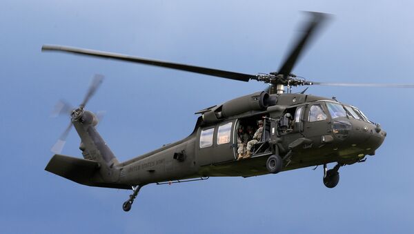 Helicóptero dos EUA Black Hawk - Sputnik Brasil