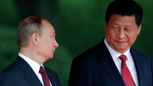 Presidente da Rússia, Vladimir Putin, e presidente da China, Xi Jinping, em maio de 2014 - Sputnik Brasil