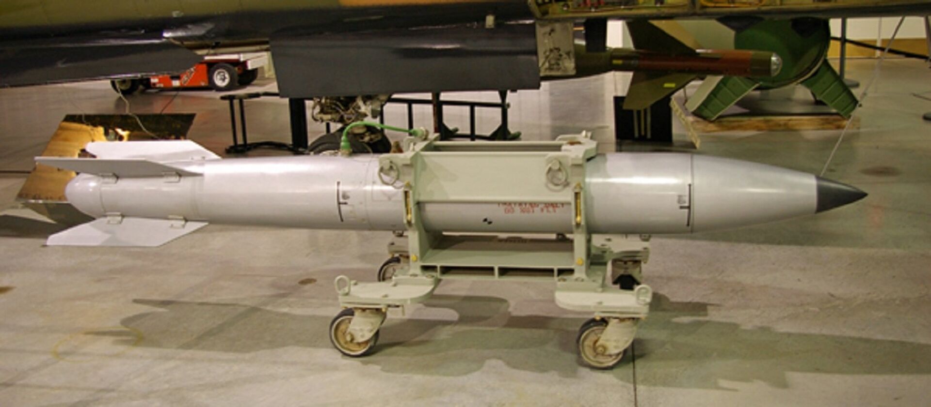 EUA reduziram quantidade de bombas termonucleares na Europa, sugere relatório - Sputnik Brasil, 1920, 20.03.2021