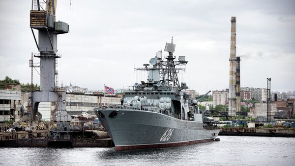 Destróier antissubmarino da Marinha russa Vitse-Admiral Kulakov - Sputnik Brasil