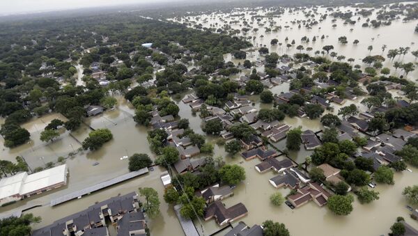 A neighborhood near Addicks Reservoir are flooded by rain from Tropical Storm Harvey Tuesday, Aug. 29, 2017, in Houston. - Sputnik Brasil