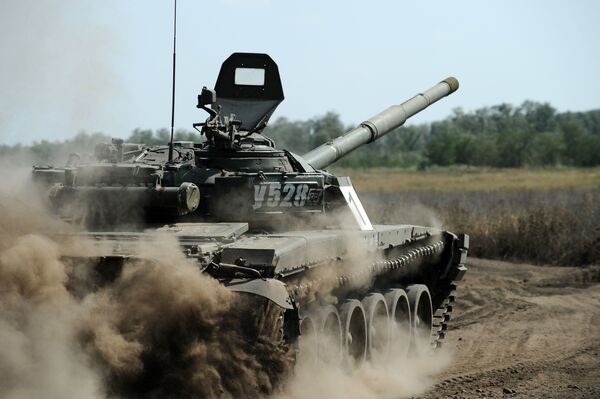 Exercícios militares de tanques na região russa de Rostov - Sputnik Brasil