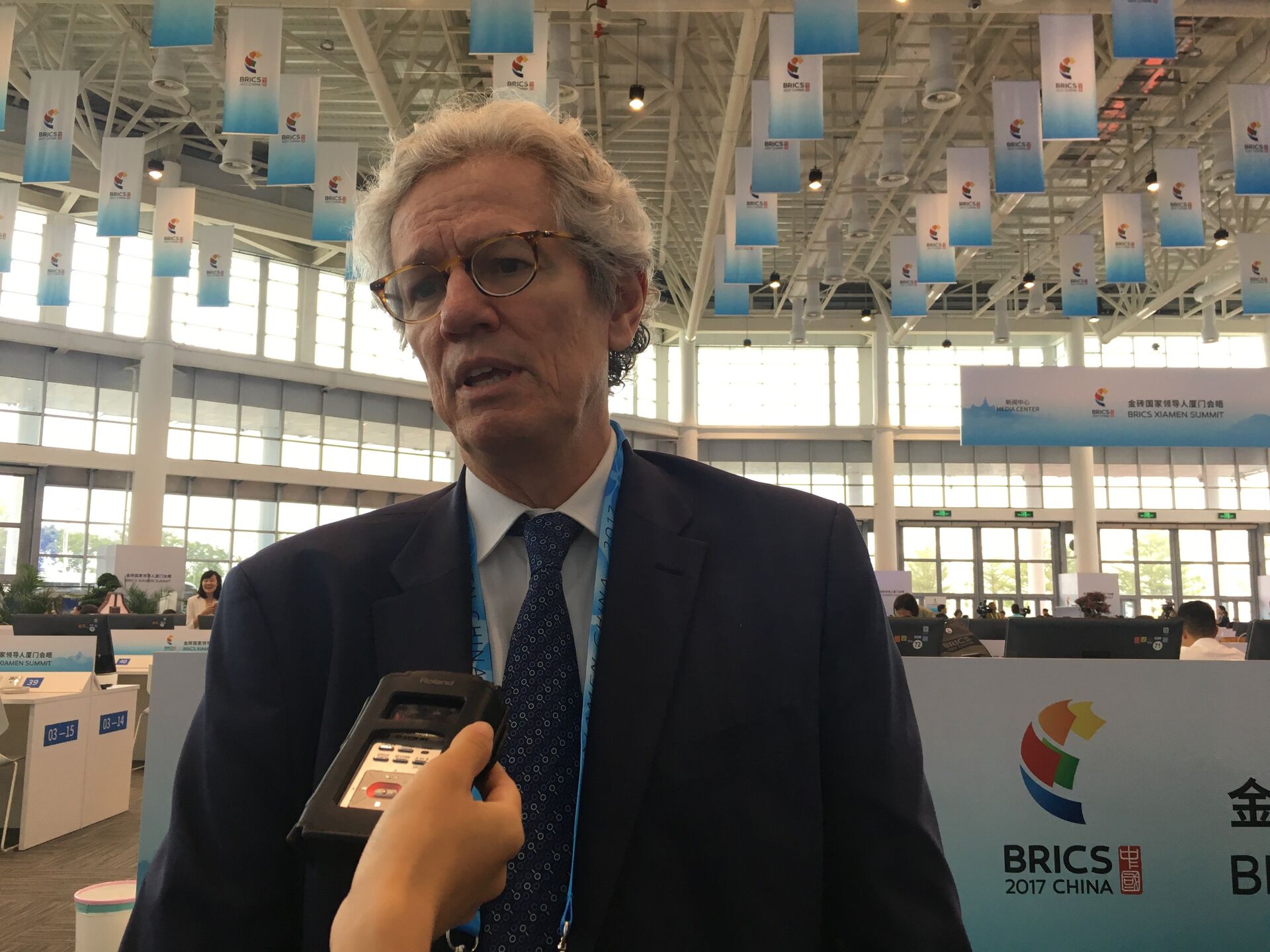 Paulo Nogueira Batista Jr, vice-presidente Do Novo Banco de Desenvolvimento dos BRICS, em 3 de setembro de 2017, em Xiamen - Sputnik Brasil, 1920, 26.04.2023